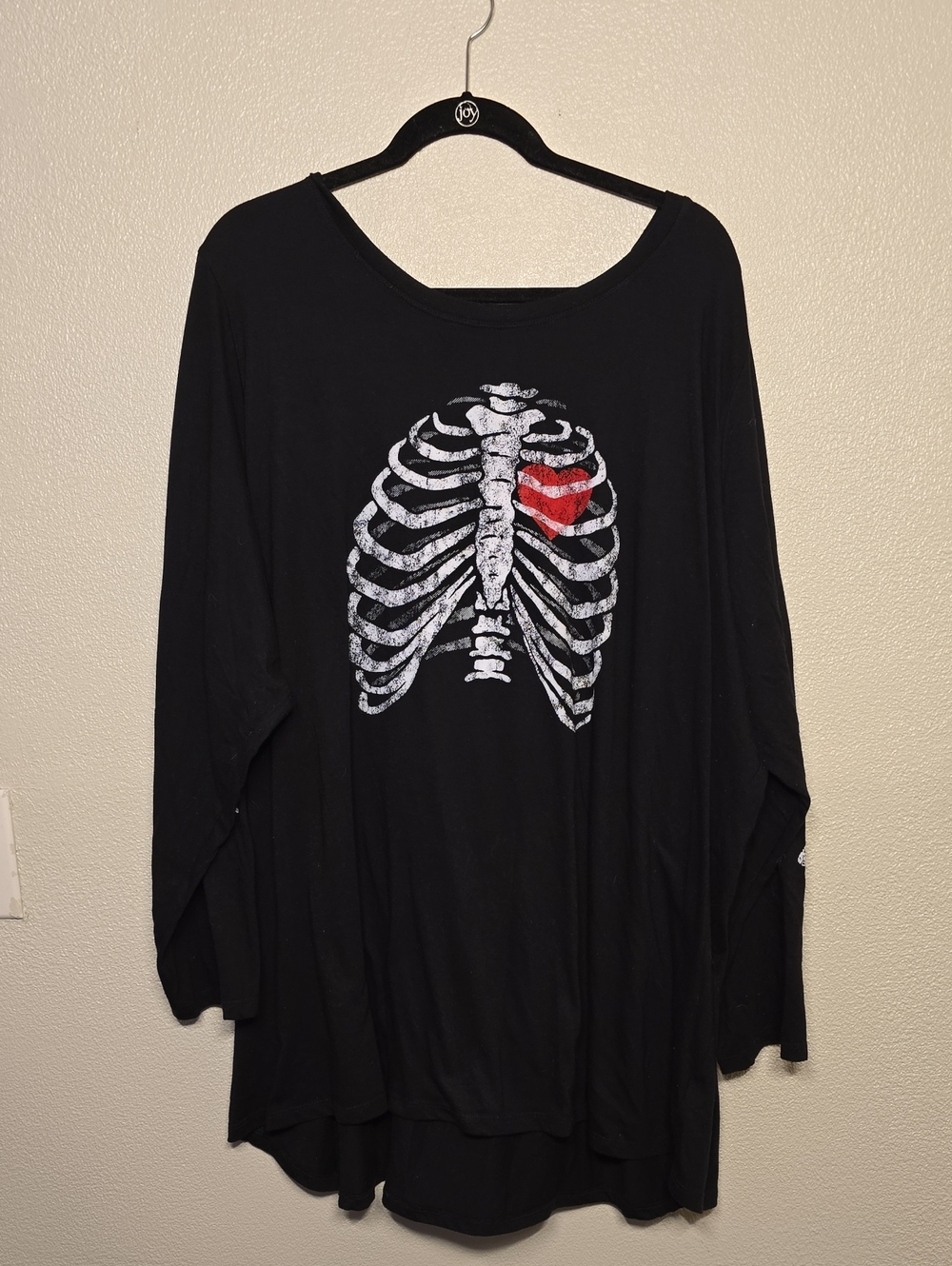 6X Torrid Graphic Long Sleeve Tee